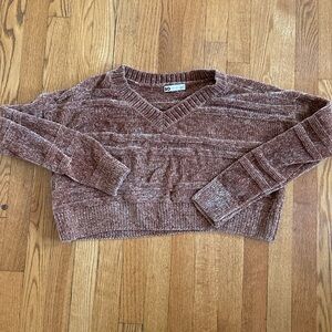 SO Women's V-Neck Cropped Sweater in Tan